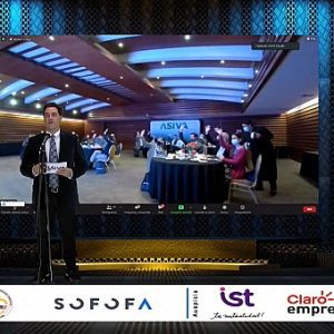 Lee más sobre el artículo Summit Empresarial Conectados se inicia valorando la colaboración y tecnología como claves para superar la crisis