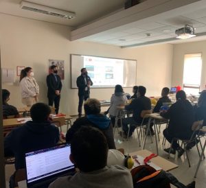 Lee más sobre el artículo Estudiantes del Liceo Industrial de Valparaíso y del Liceo Barón hacen visita técnica en las instalaciones de Inacap