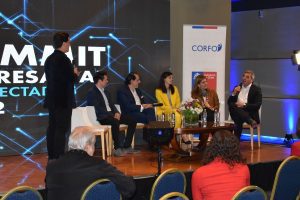 Lee más sobre el artículo Summit Empresarial 2022 llega a su fin aportando en la consolidación de la región como polo innovador
