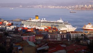 Lee más sobre el artículo Puerto Valparaíso sube a 34 los cruceros confirmados  para la próxima temporada