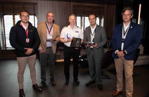 Lee más sobre el artículo Scenic Eclipse II arriba por primera vez al puerto  de Valparaíso en jornada de doble recalada de cruceros