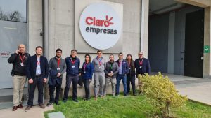 Lee más sobre el artículo Miembros de Comisión Tecnología de ASIVA visitan Data Center de Claro Empresas