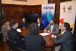 Lee más sobre el artículo ASIVA y Municipio Porteño firman convenio de colaboración para el desarrollo de la Feria Laboral 2024