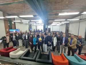 Lee más sobre el artículo Clúster Minero de ASIVA participó en encuentro que delineó hoja de ruta para pequeña minería