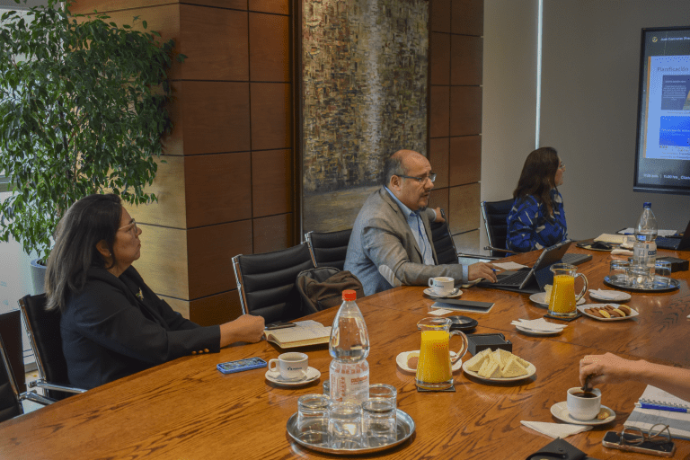 CLUSTER MINERO 08-04-12