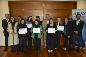 Lee más sobre el artículo ASIVA reconoce a alumnas de la UV por su aporte al Índice de Confianza Empresarial
