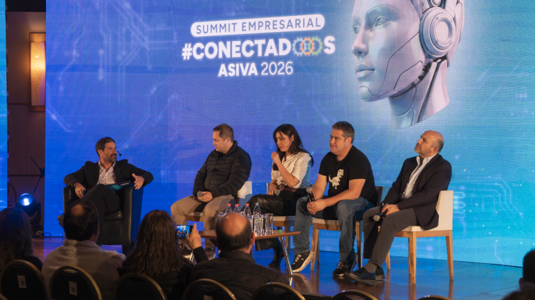 SUMMIT 2026 - PANEL 9 JULIO (18)
